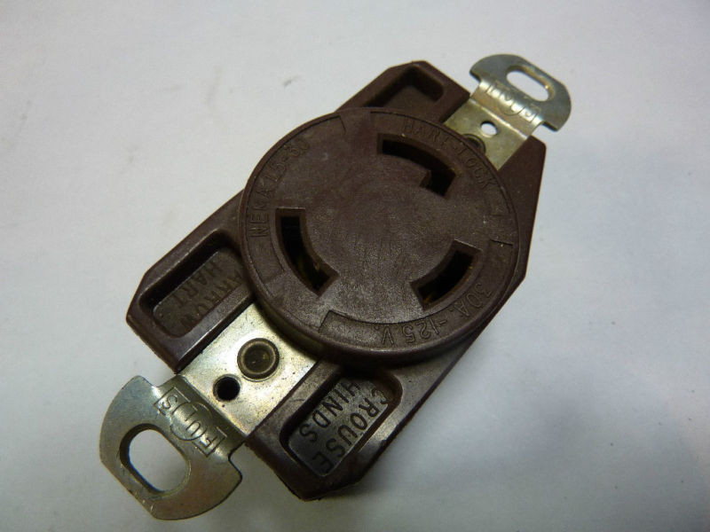 Crouse-Hinds NEMAL5-30 Receptacle 30 Amp 125V USED