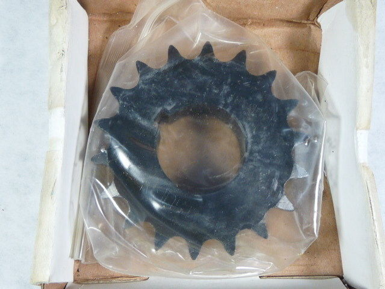 Tsubaki H40B18F-1-1/4 Keyed-Bore Sprocket 18-Teeth 1-1/4" Bore ! NEW !