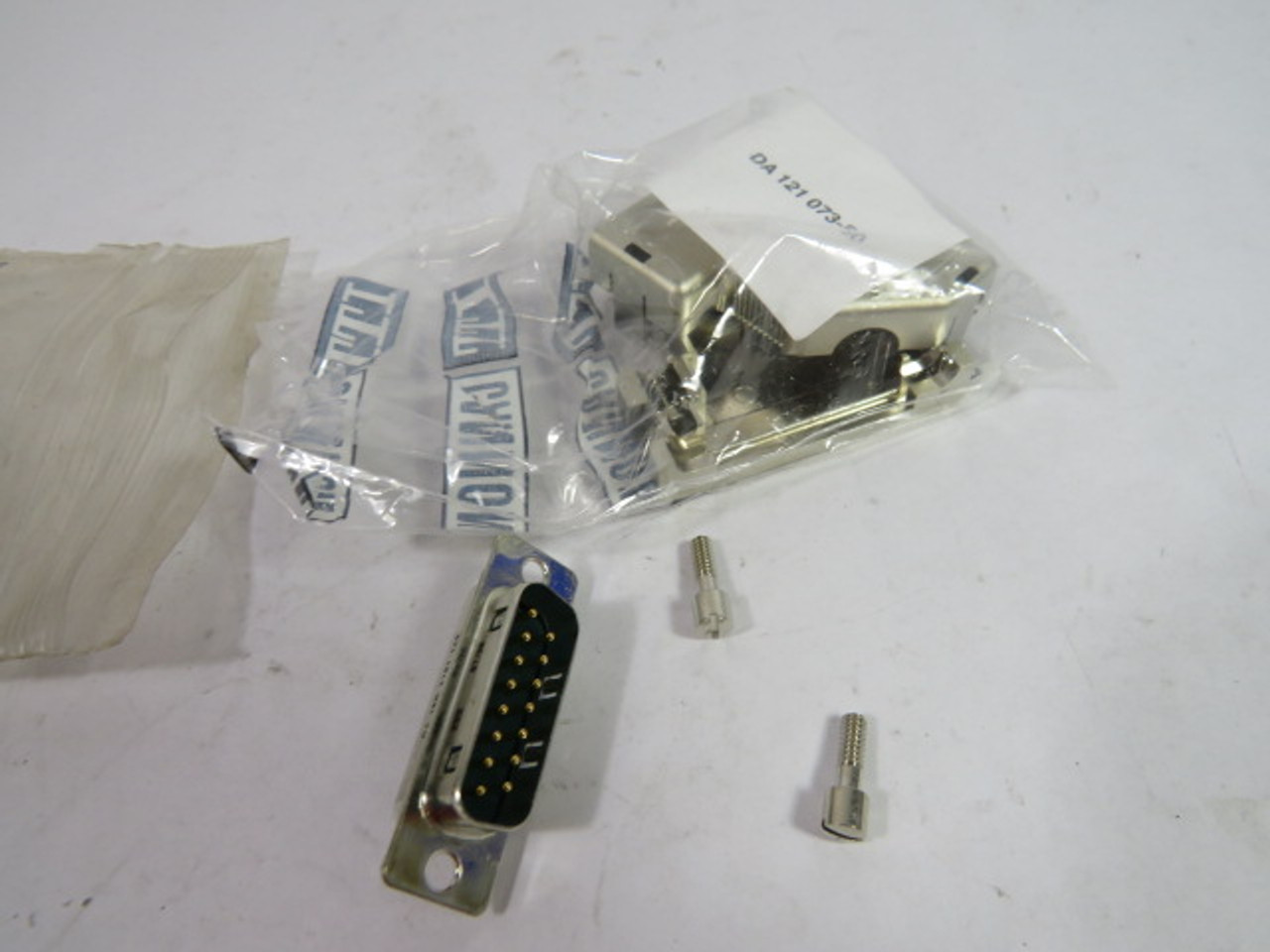 ITT Cannon DA-121073-50 15-Pin Male D-Sub Connector NWB
