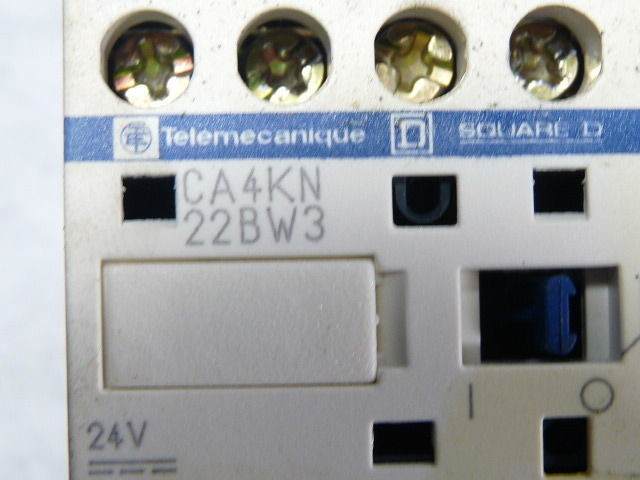 Telemecanique CA4-KN22BW3 Control Relay 10A 600VAC USED