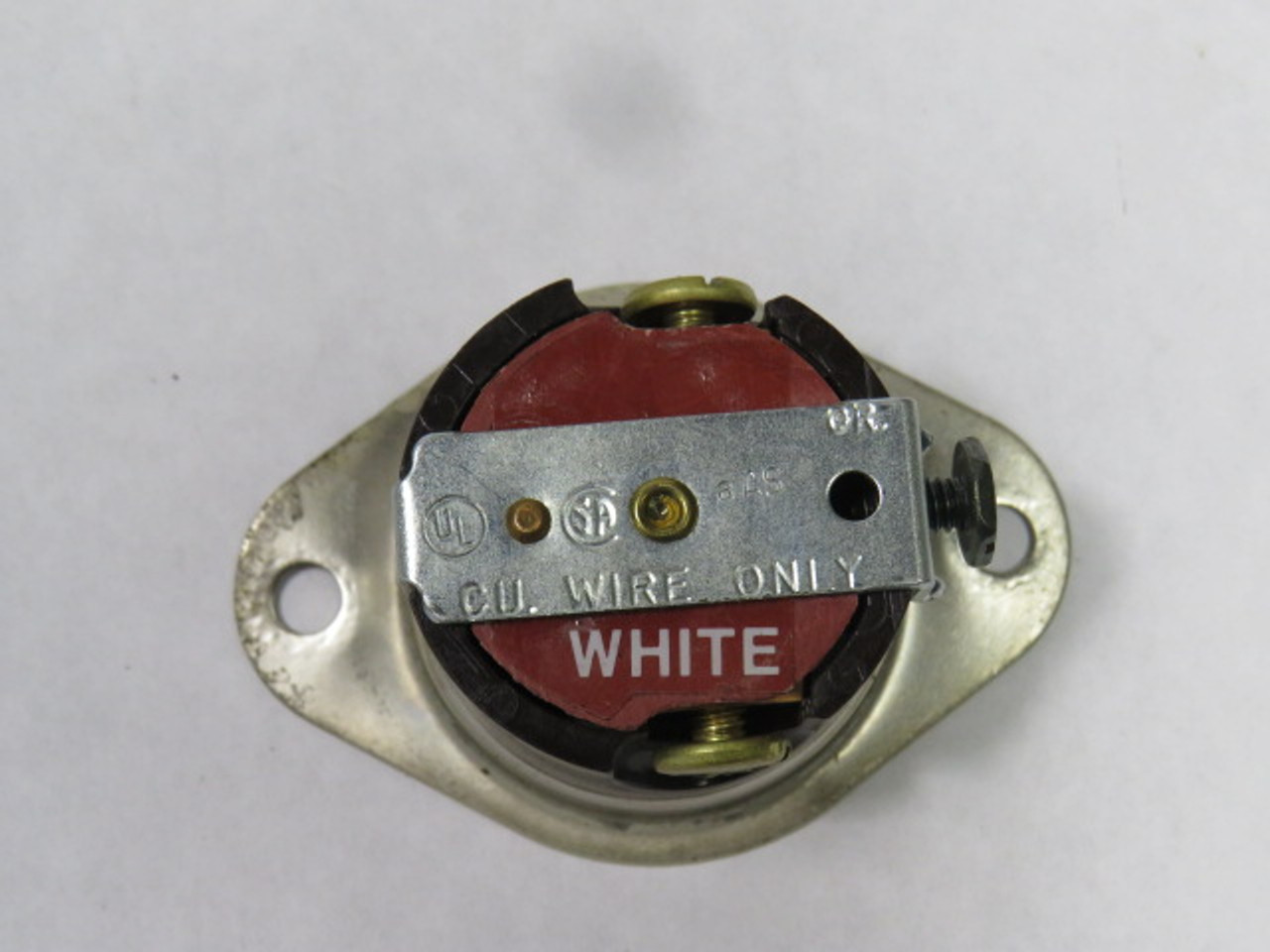 Hubbell HBL5258 Straight Blade Plug 15A 125V 3W 2P USED