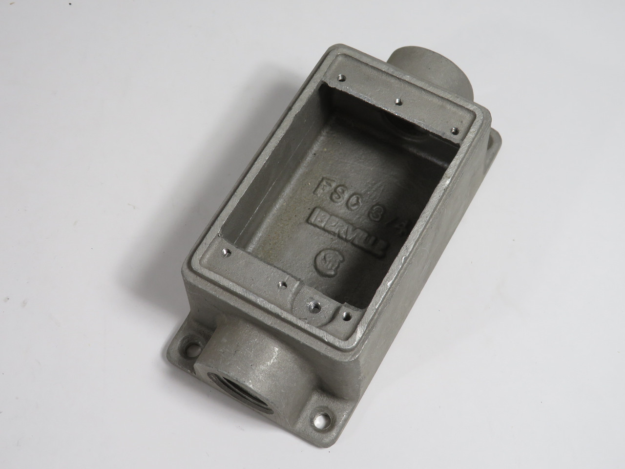 Iberville FSC-3/4 3/4" Conduit Box *Missing Screw/Marker Stain* USED