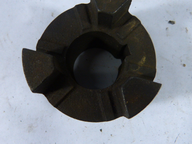 Maurey FC100x1-1/4 Jaw Style Shaft Coupling USED