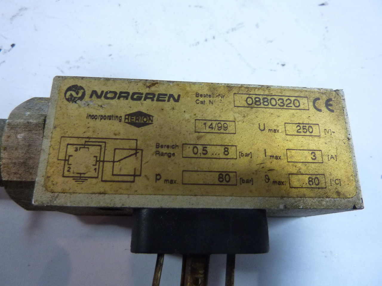 Norgren 0880320 Pressure Switch 1/4" 7-120PSI USED