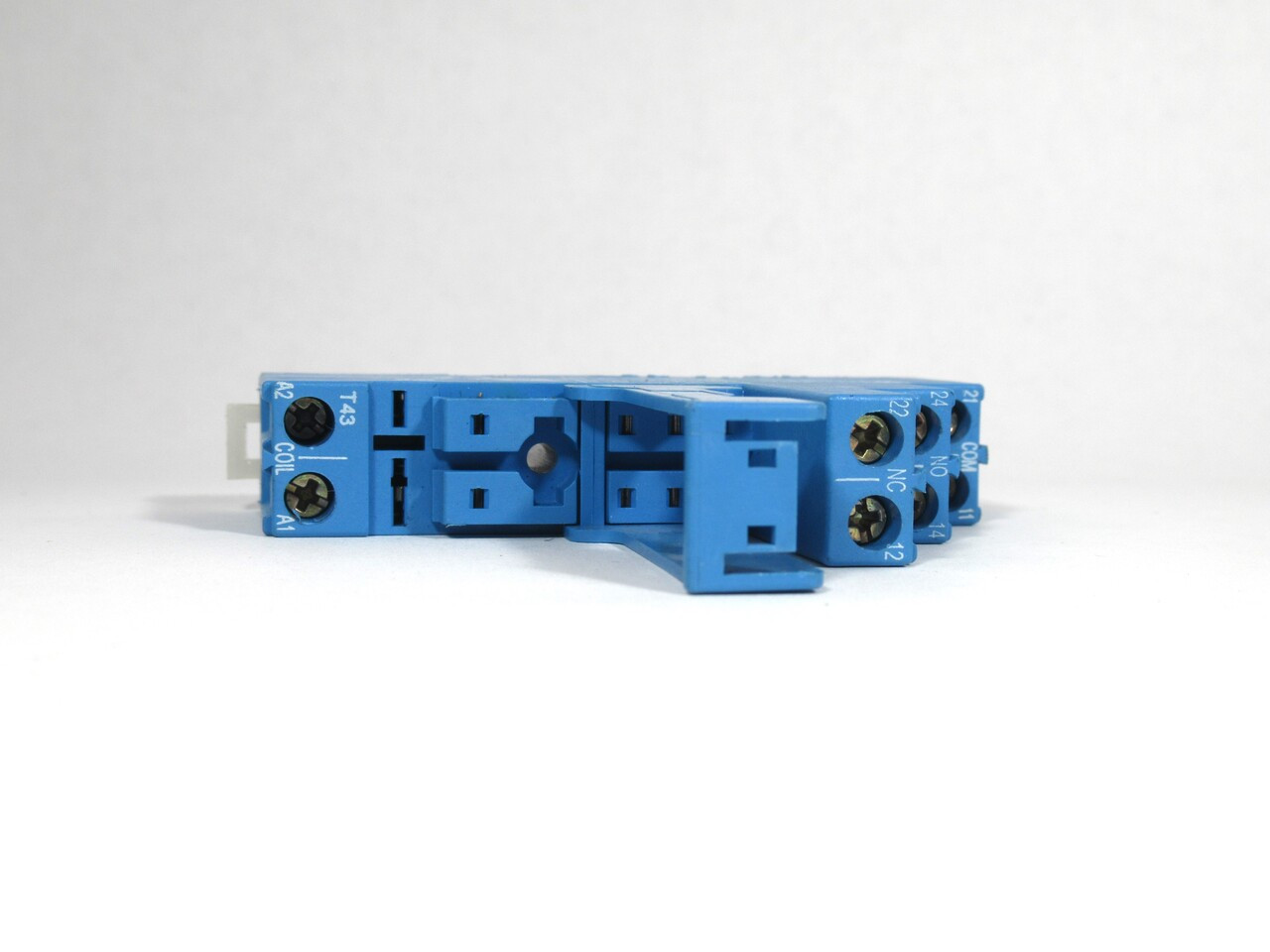 Finder 95.05 Din-Rail Screw Terminal Socket 5mm Pinning - Blue 10A 250V USED