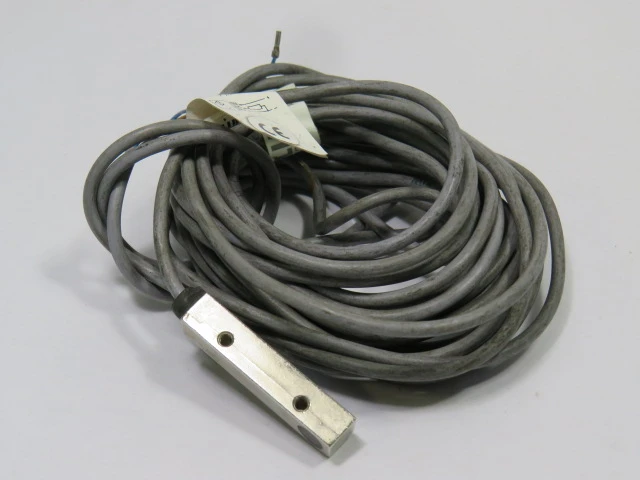 Balluff BES 516-300-S166 Proximity Sensor USED
