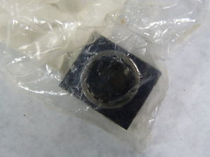 Pepperl+Fuchs BCM-18 Block Cushion Mount 904092 for 18mm Proximity Switch NEW