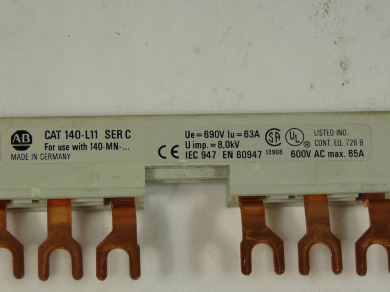 Allen-Bradley Commoning Link 3 Phase 600VAC 65A 140-L11 USED