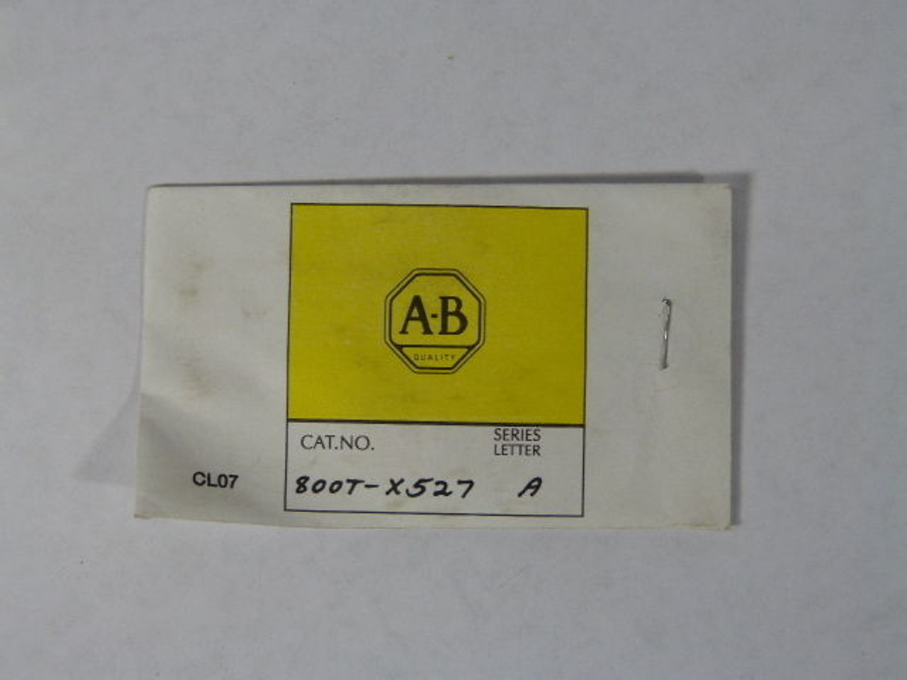 Allen-Bradley 800T-X527 Legend Plate - Off ! NEW !