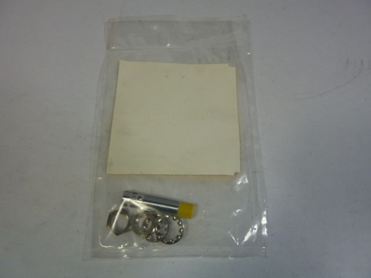 Turck NI4-M12-NV6X Proximity Sensor ! NEW !