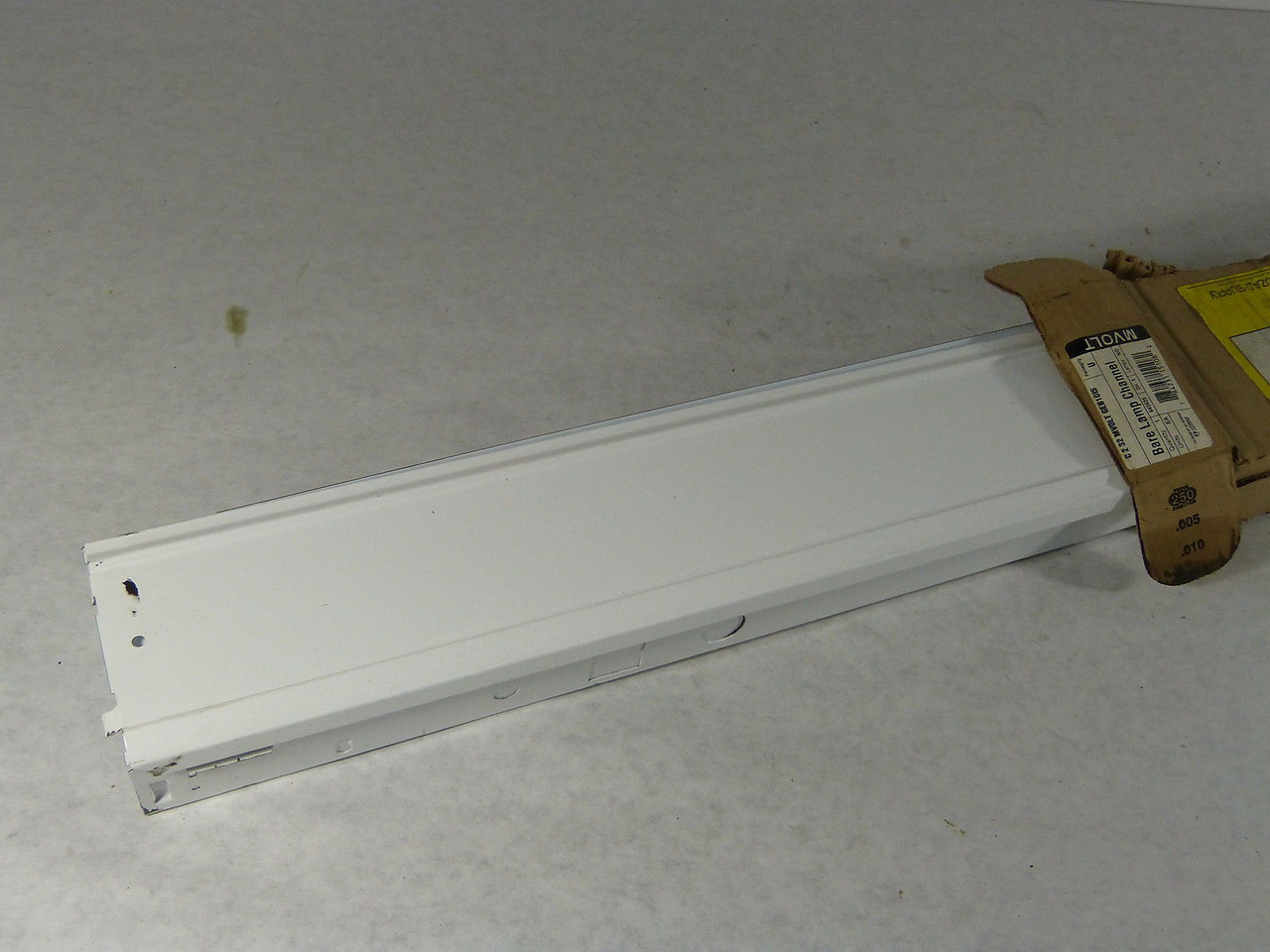 Lithonia 645625 Lamp Channel 2 Lamp 32W 32V ! NEW !