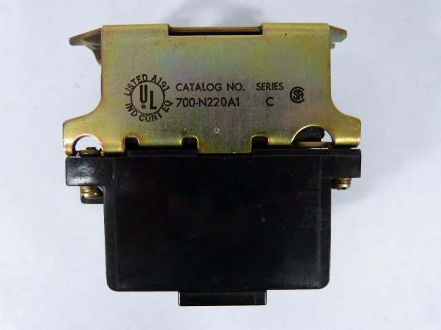 Allen-Bradley 700-N220A1 Control Relay 120V Coil 10amp USED