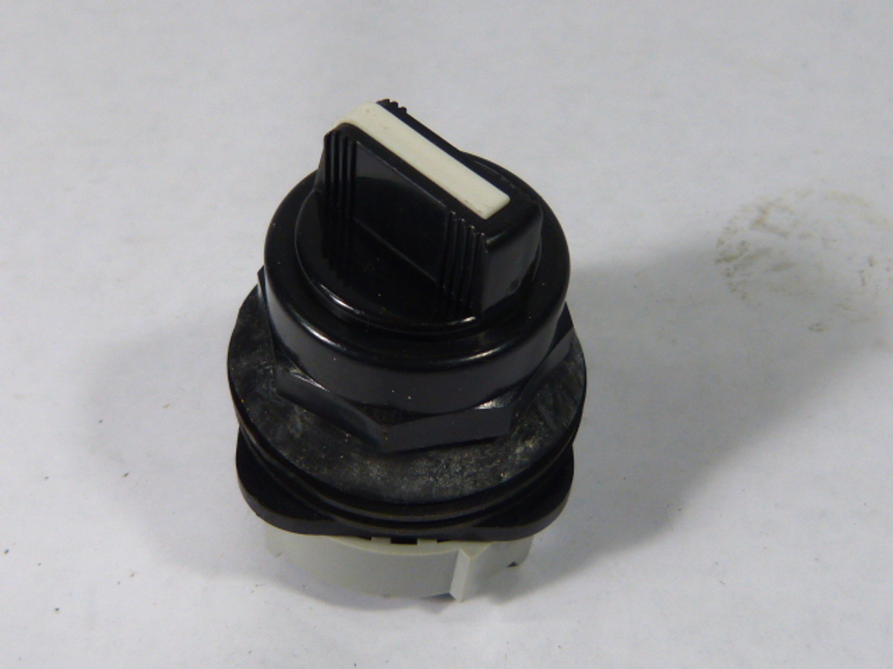 Allen-Bradley 800H-JR2KC1 Series F Selector Switch USED
