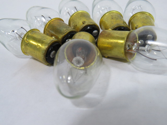 Standard 51144 Miniature Bulb 7W 125V BA15d Base Lot of 7 NOP