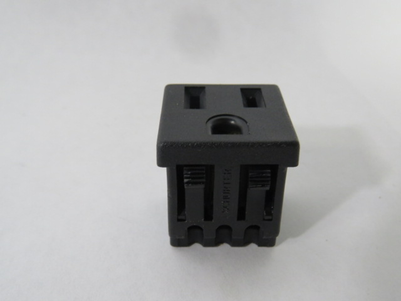 Schurter 4300.0703 Female Receptacle 15A 125VAC 5-15R USED