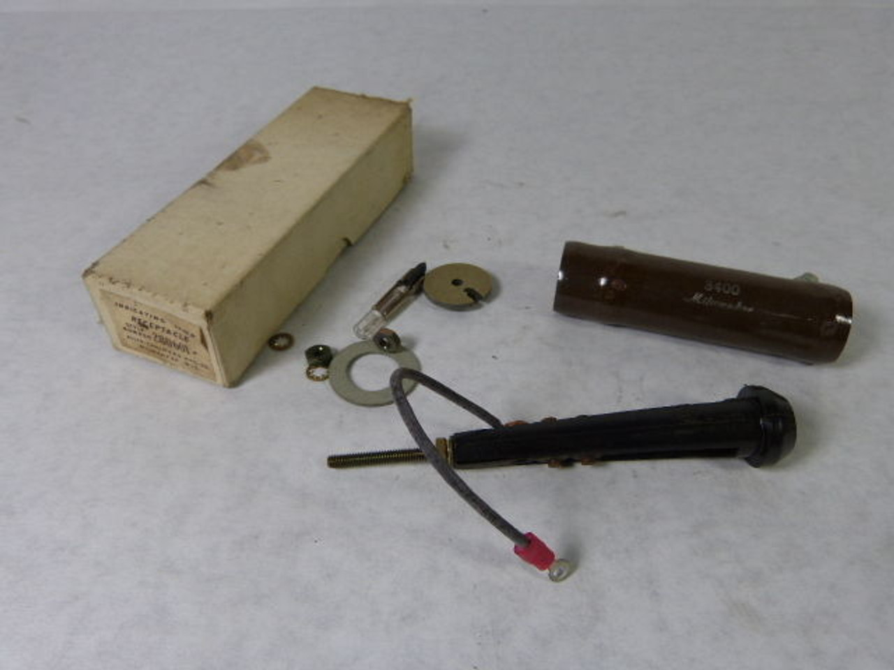 Allis Chalmers 280601 Indicating Lamp Receptacle for Switchgear NEW