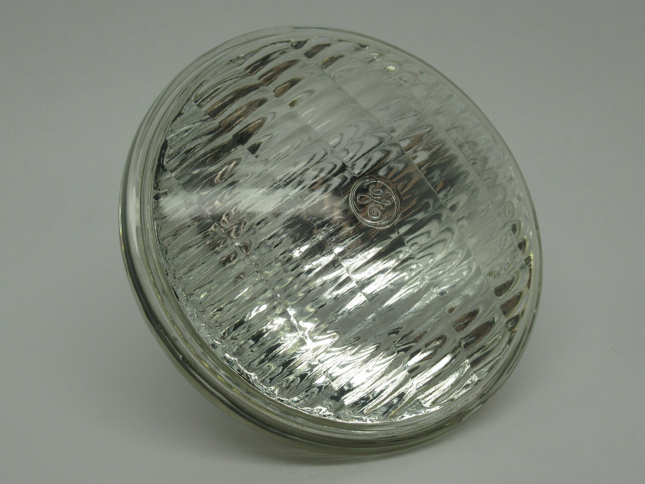 General Electric PAR46 Flood Lamp Medium 200W 120V USED