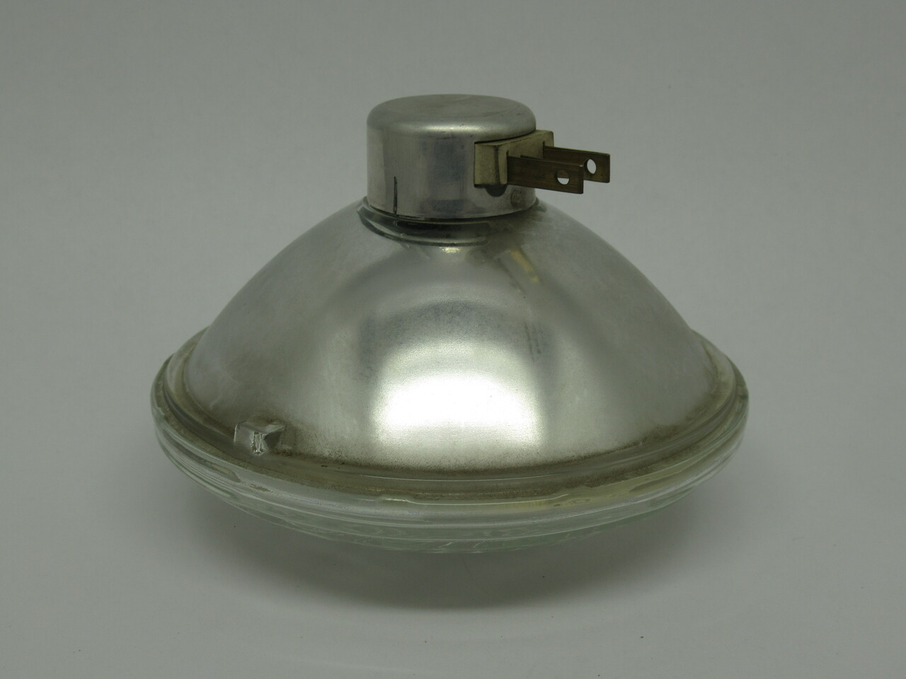 General Electric PAR46 Flood Lamp Medium 200W 120V USED