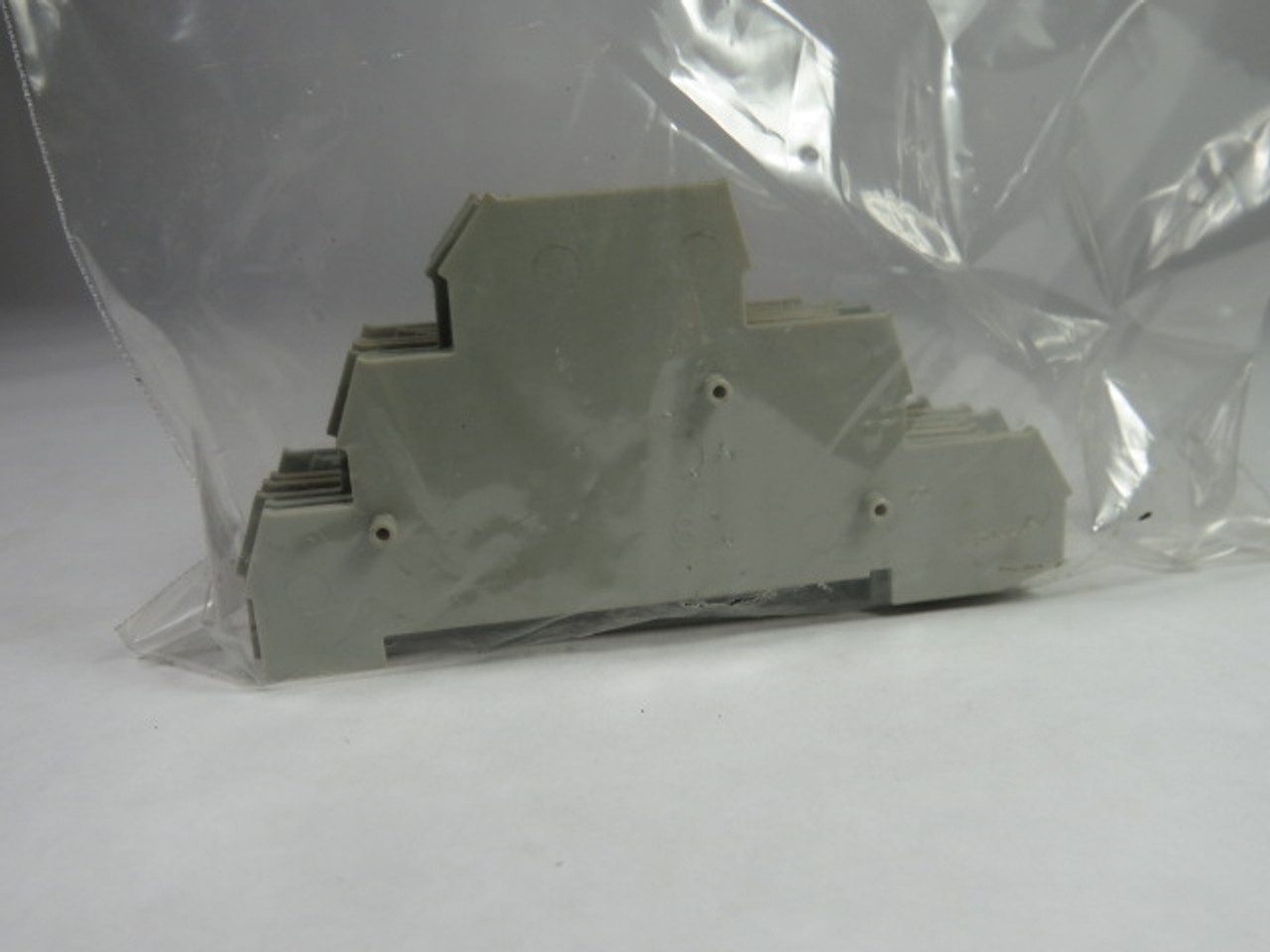 Allen-Bradley 1492-EBTF3 Terminal Block End Plate Lot of 8 GREY USED