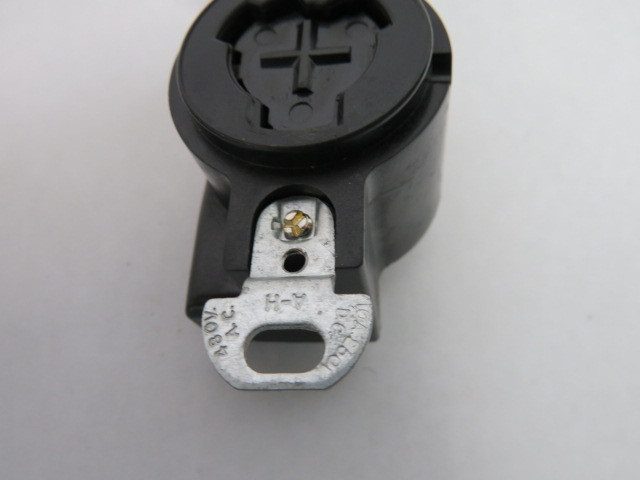 Arrow Hart 23000 Power Locking Receptacle 10A-250/480VAC 20A-125V 3W 2P USED