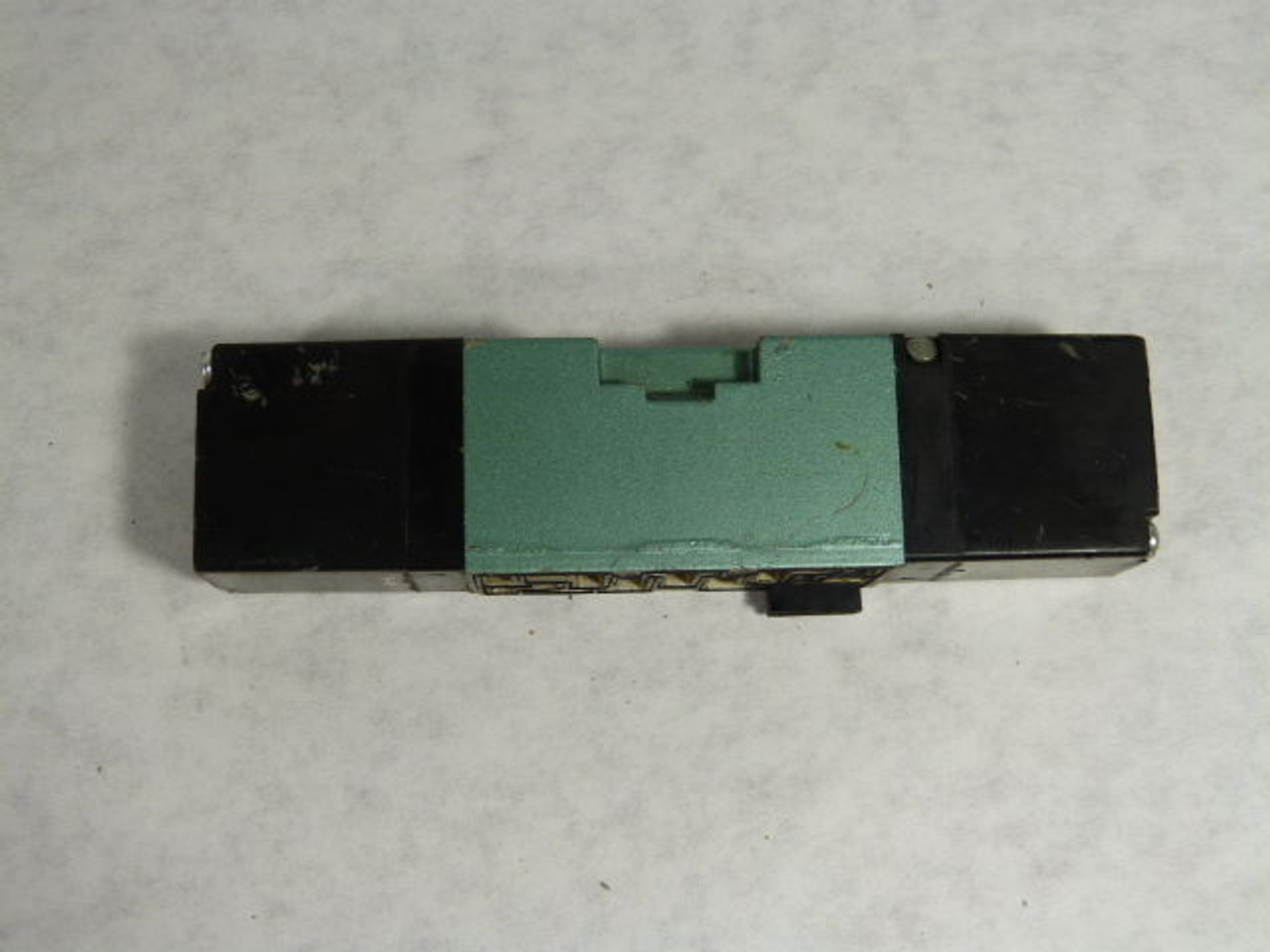 Numatics 062BB625M Solenoid-Pilot Actuated Valve USED