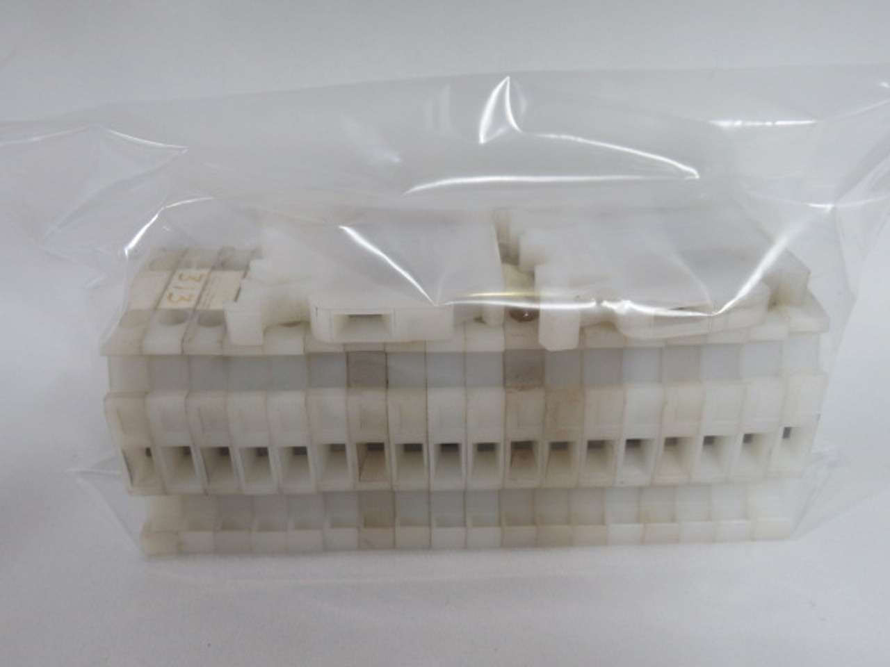 Allen-Bradley 1492-HM1 Single Circuit Terminal Block White Lot of 20 USED