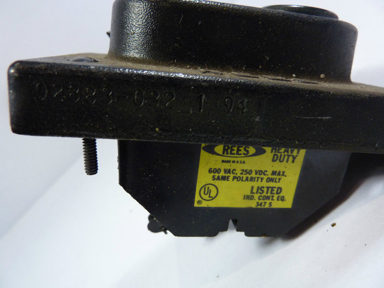 Rees 02883-032 Operator Pushbutton 250VDC USED