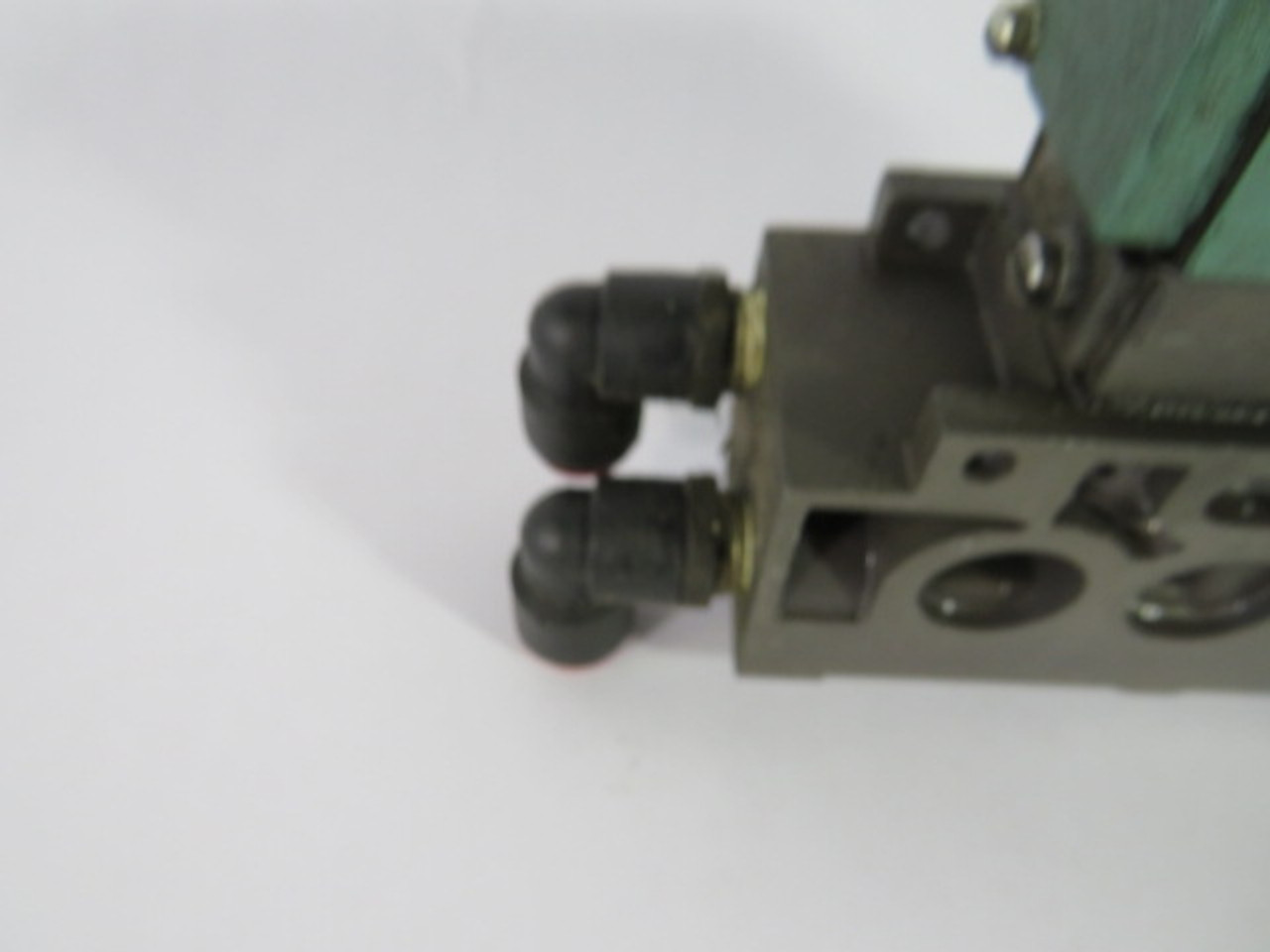 Numatics 082SA425M Solenoid Valve 24VDC .25A 150PSIG USED