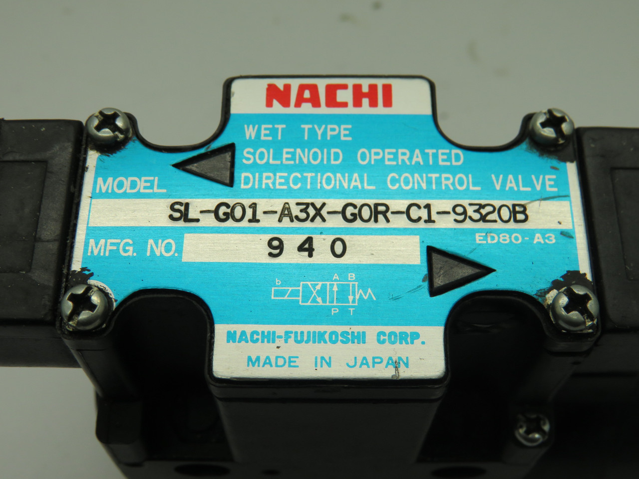 Nachi SL-G01-A3X-G0R-C1-9320B Directional Control Valve 100VAC 50/60Hz USED
