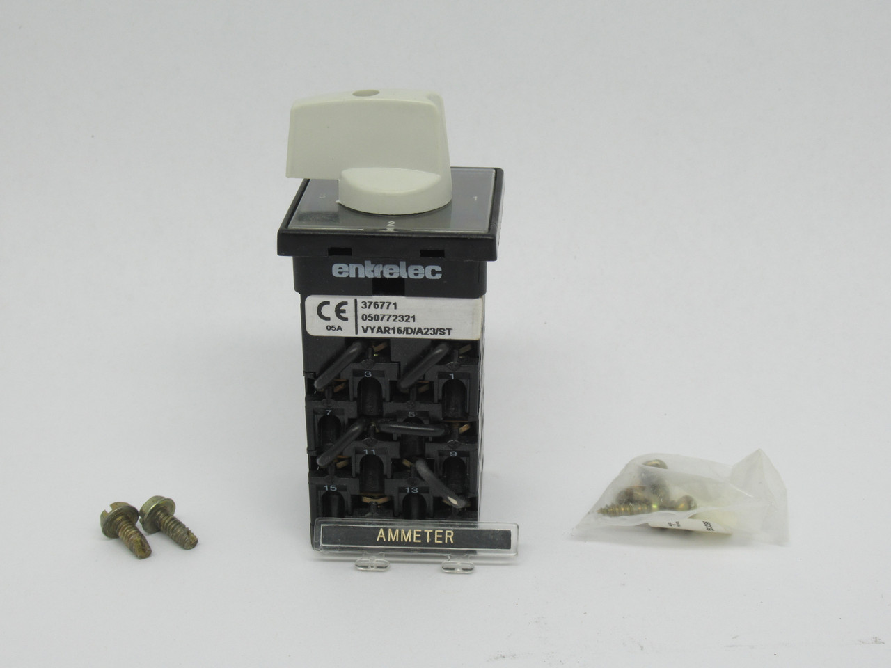 Entrelec VYAR16/D/A23/ST Rotary Cam Switch 12A 400V *DAMAGED BOX* NEW