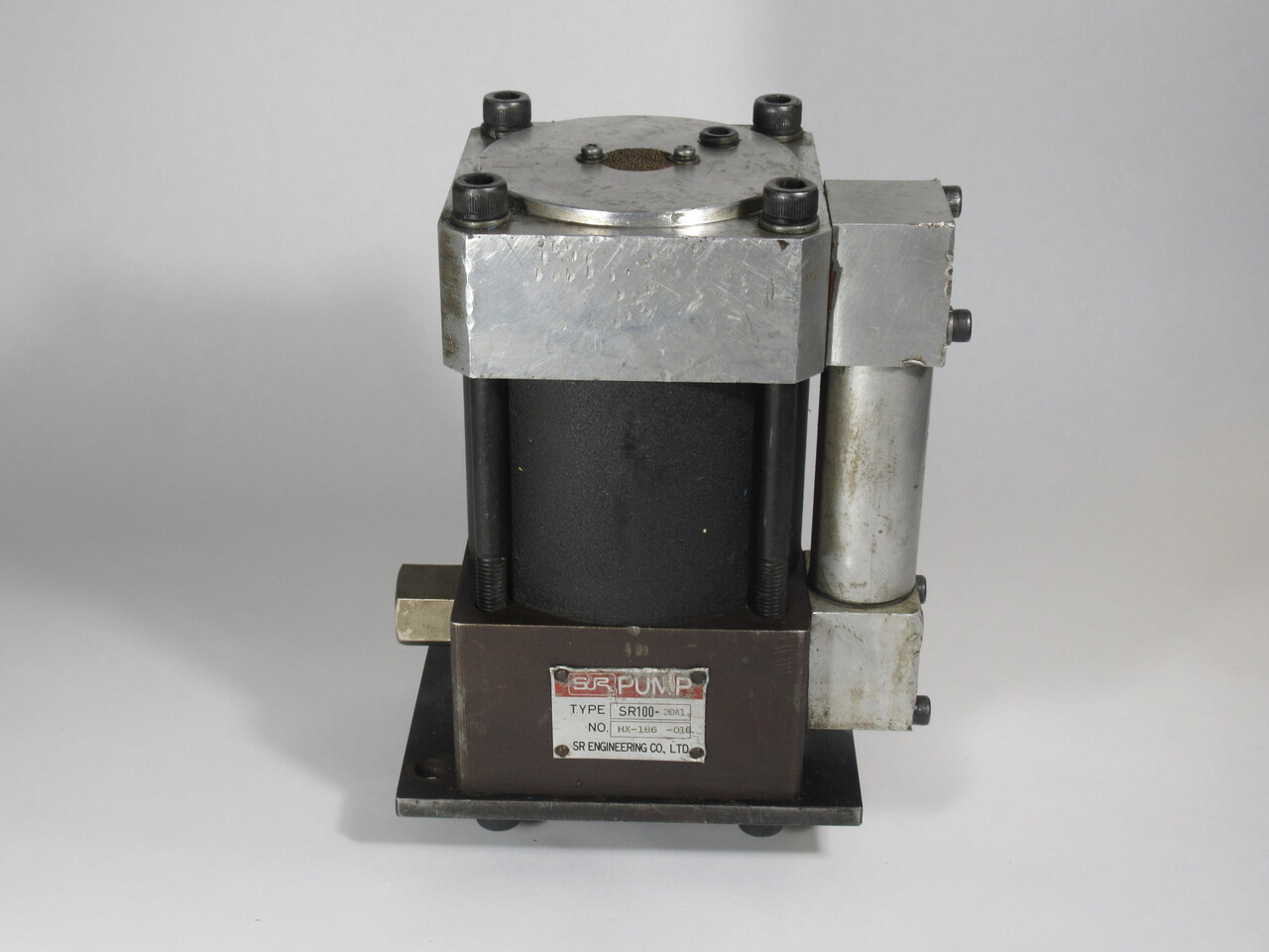 SR Engineering Co. SR100-20A1 Hydraulic Pump 20mm DIA Oil Plunger USED