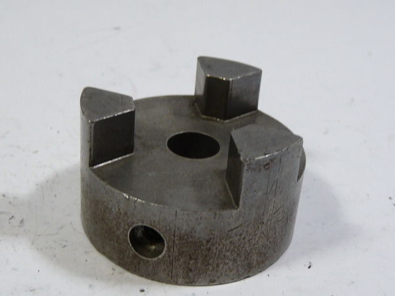 Martin ML090 1/2 Jaw Coupling 1/2in Bore COSMETIC DAMAGE USED