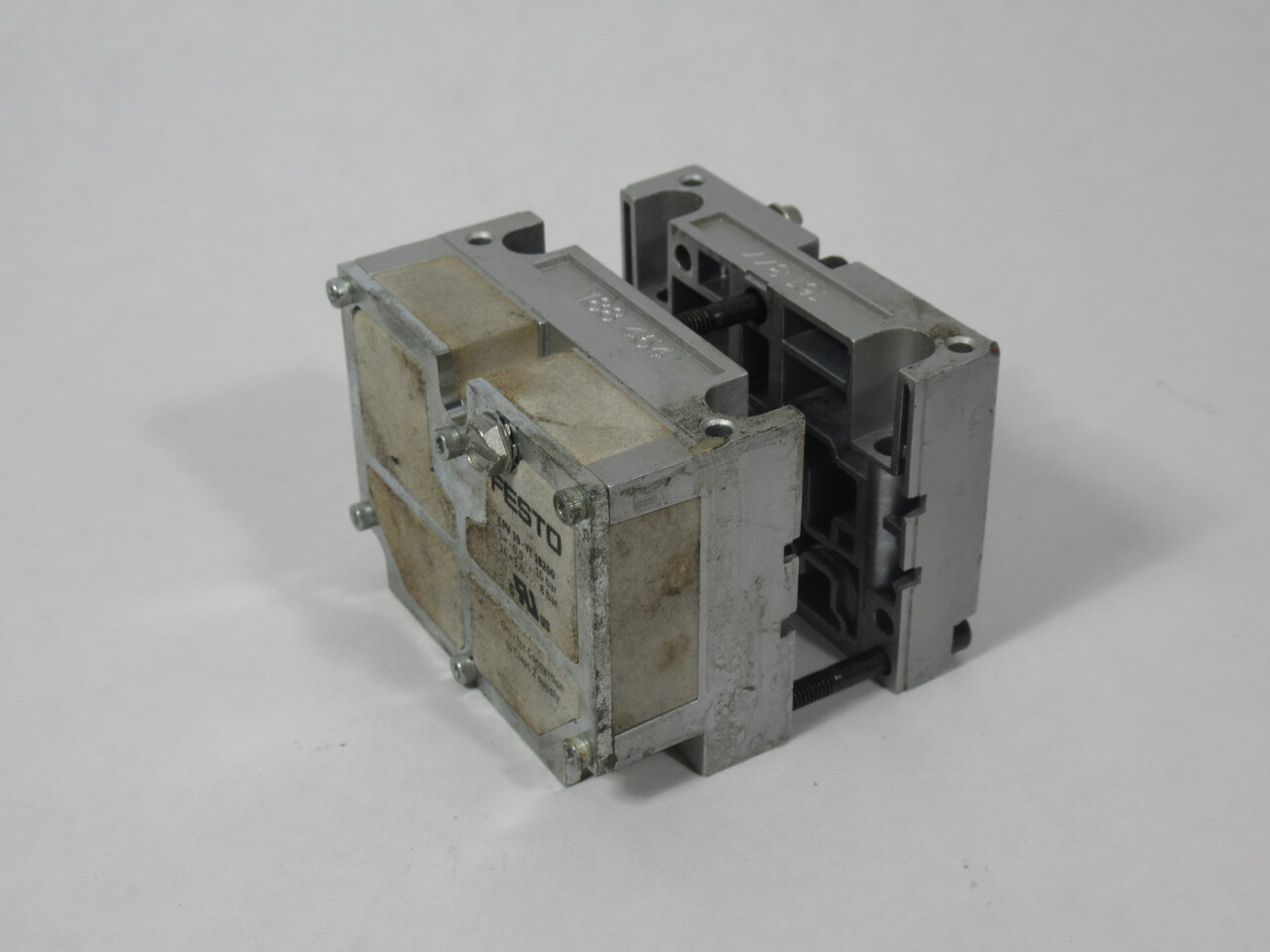 Festo CPV10-VI Manifold Assembly End Plates 161377 & 188454 USED