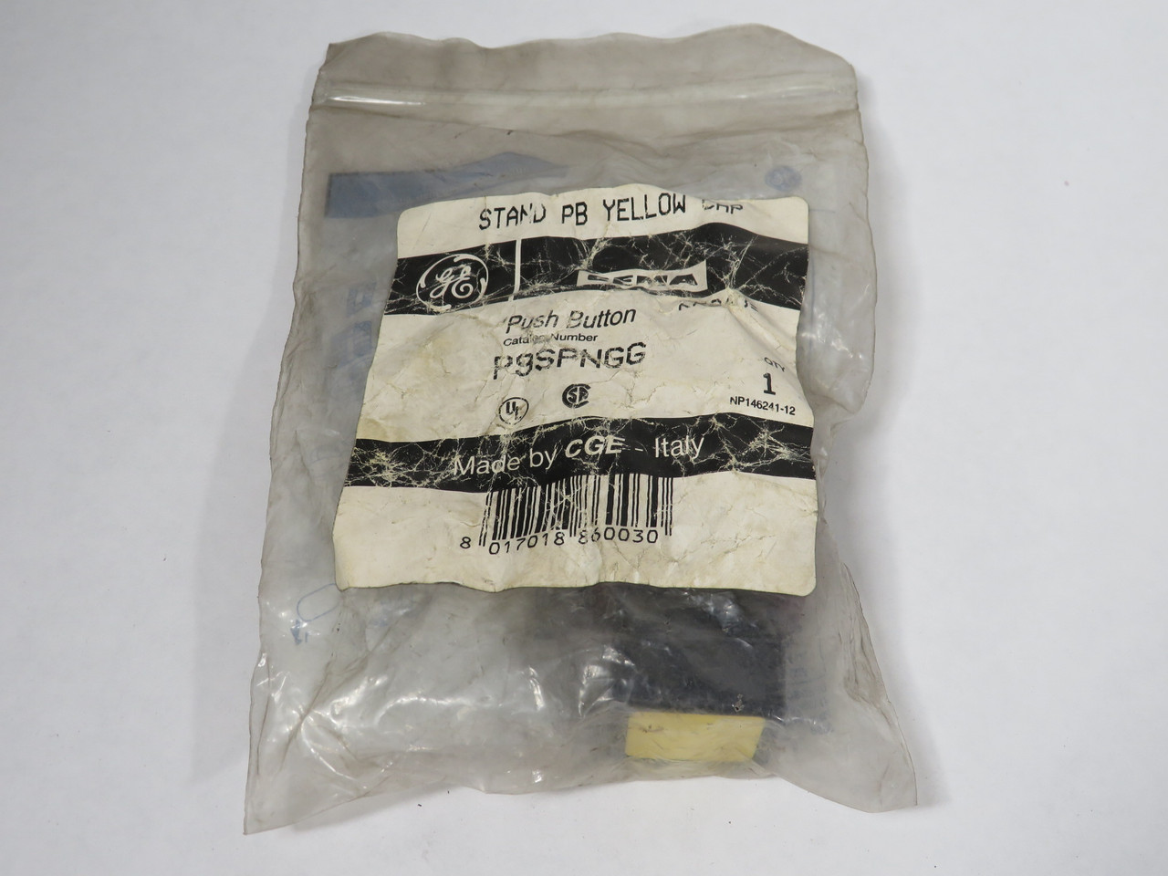 General Electric P9SPNGG Flush Square Momentary Push Button w/Holder Yellow NWB