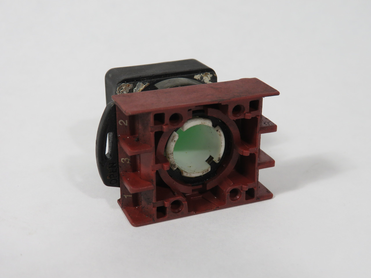 General Electric P9SPLVSD Raised Illuminated Push Button w/Holder Green USED