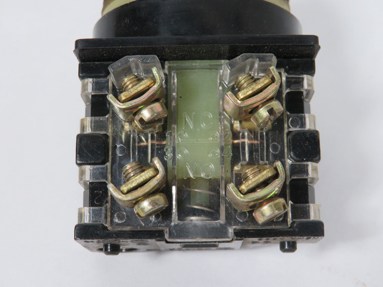 General Electric CR104PBG91U1 Flush Push Button 1NO 1NC Multi-Color BOX DMG NEW