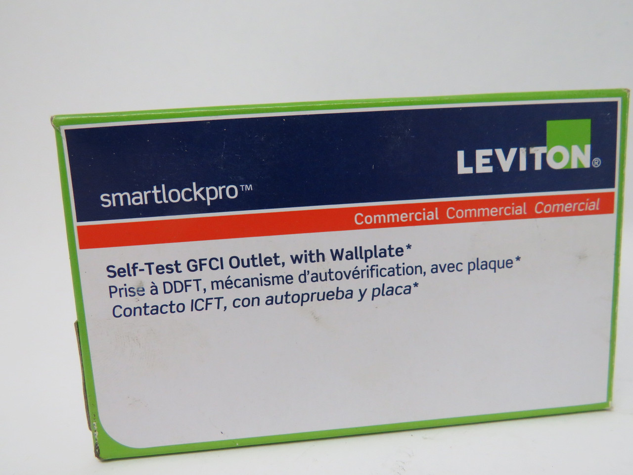 Leviton GFNT1-W White Non-Tamper Resistant Outlet w/LED 15/20A 125V 3W 2P NEW