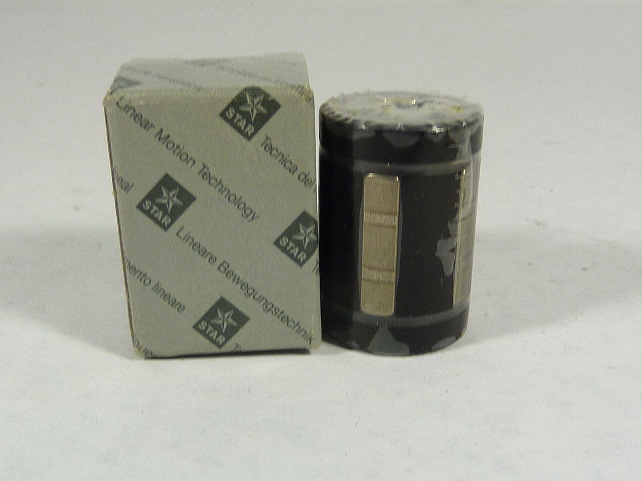 Star 0672-212-40 Compact Ball Bushing ! NEW !