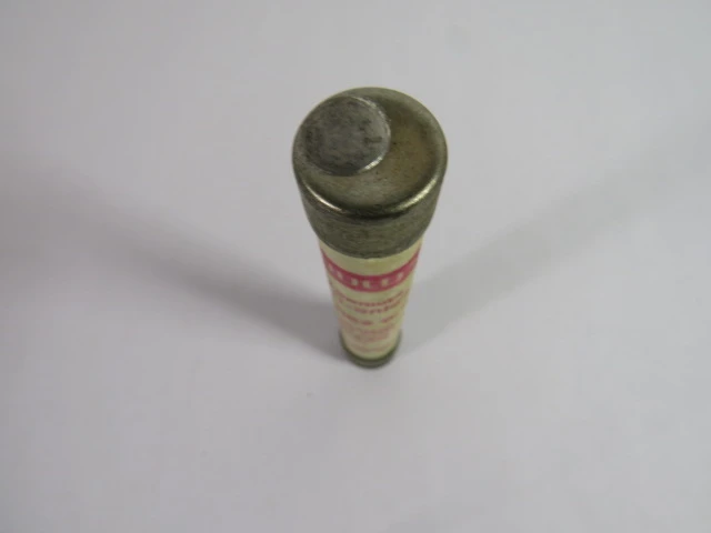 Gould Shawmut TRS2-8/10R Time Delay Fuse 2-8/10A 600V USED