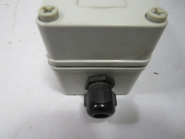 Allen-Bradley 598-1PB22G Series B Push Button Enclosure 22.5mm Size USED