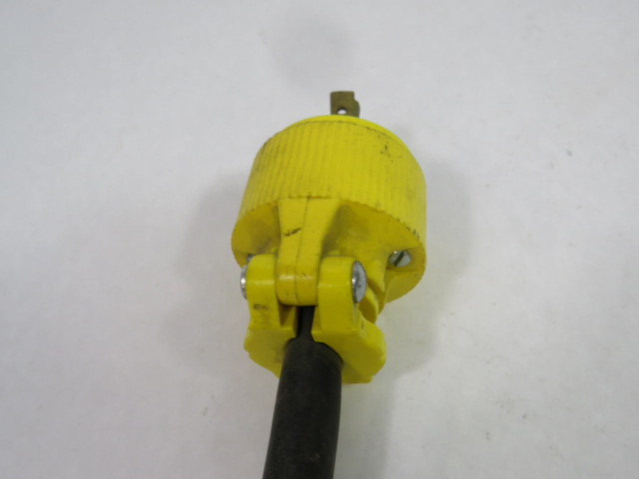 Pass & Seymour L1120P Yellow Industrial Plug 20A 250V 4W 3P USED