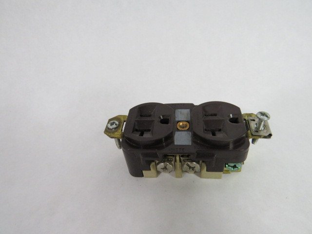 Hubbell HBL5362 Duplex Receptacle 20A 125V 3W 2P USED