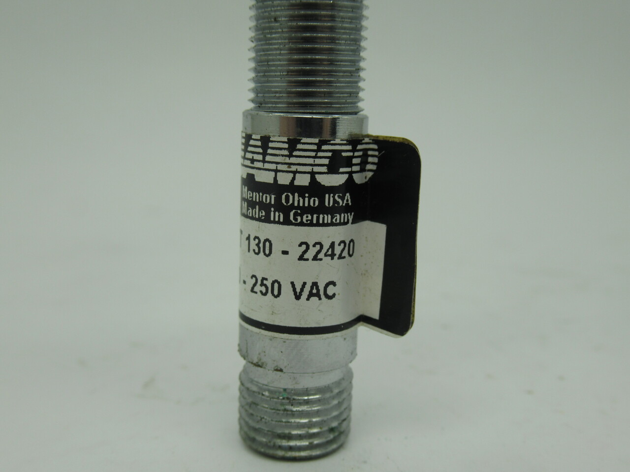 Namco ET130-22420 Proximity Switch 80-250VAC 200mA 12mm Range USED