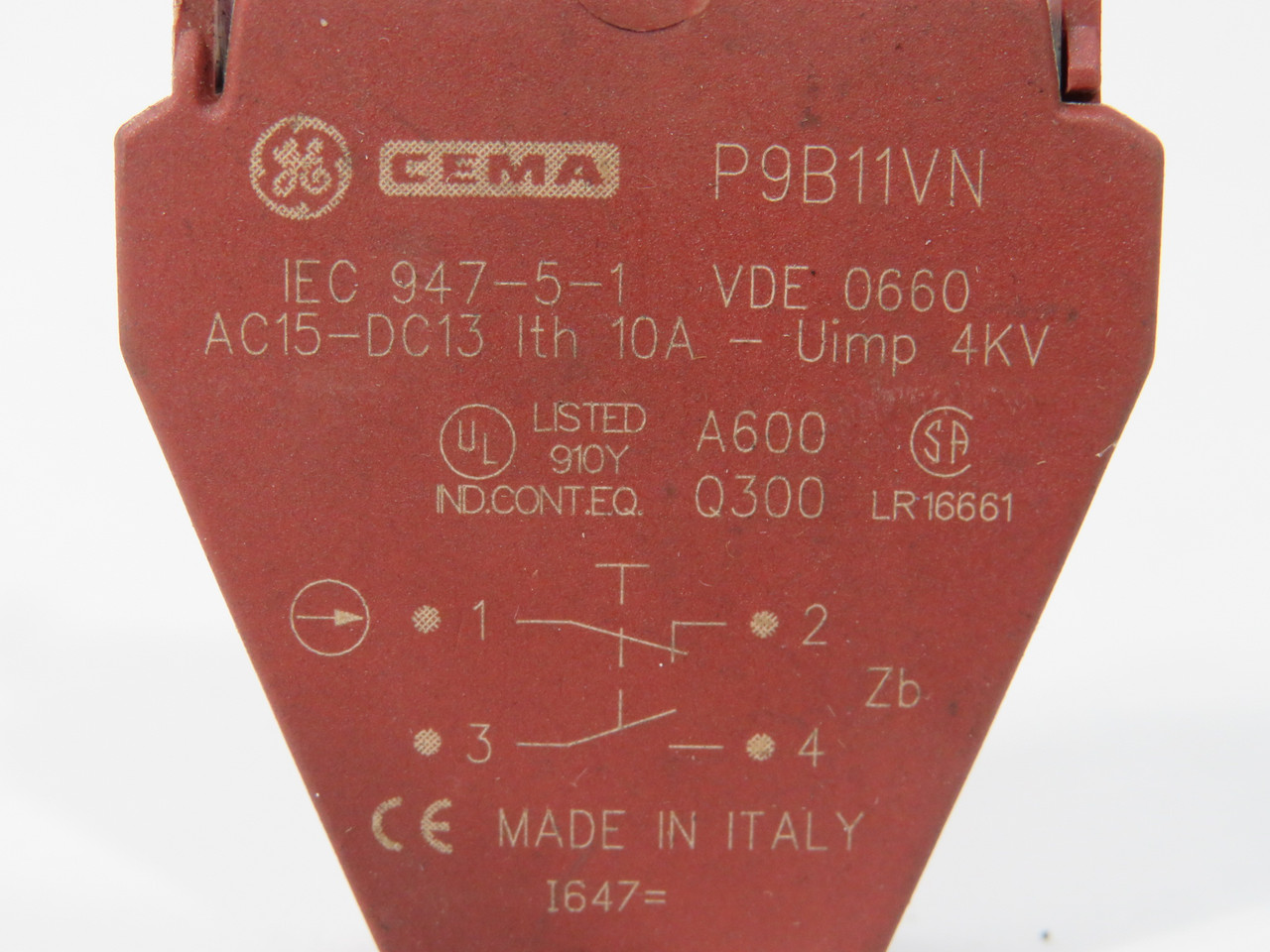 General Electric P9B11VN Contact Block 600V 10A 1NO 1NC USED
