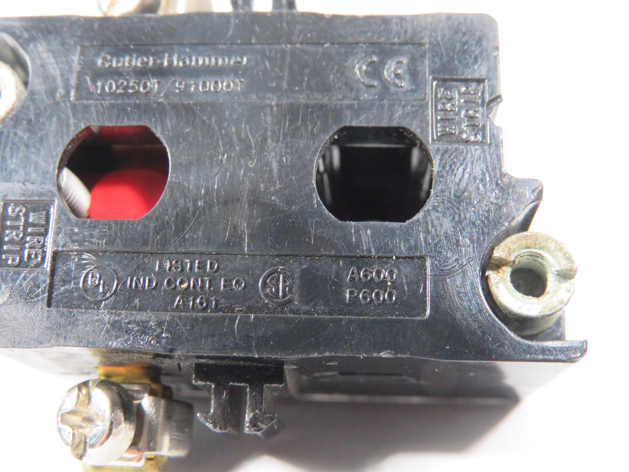 Cutler-Hammer 10250T51 Contact Block 690V 1NC No Series USED