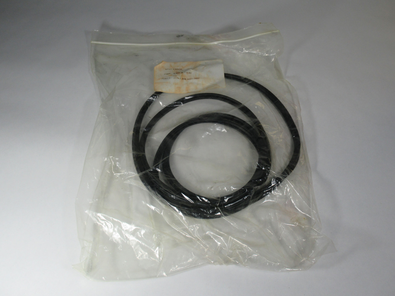 Metric Seals Inc. 4474-366Y NBR Quad Ring 633.48x6.99mm LABEL DMG NWB