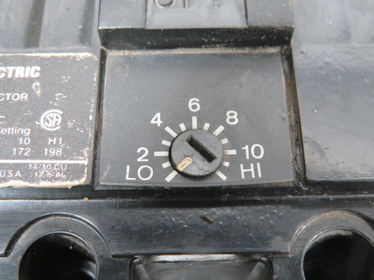 General Electric TEC36015 Circuit Breaker 15A 600V 3-Pole MISSING SCREW USED