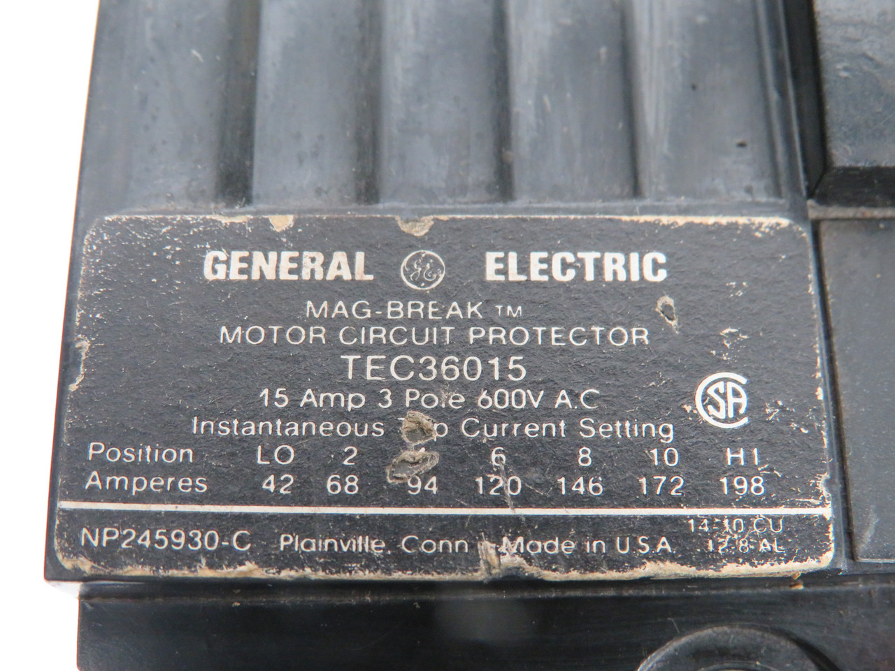 General Electric TEC36015 Circuit Breaker 15A 600V 3-Pole MISSING SCREW USED