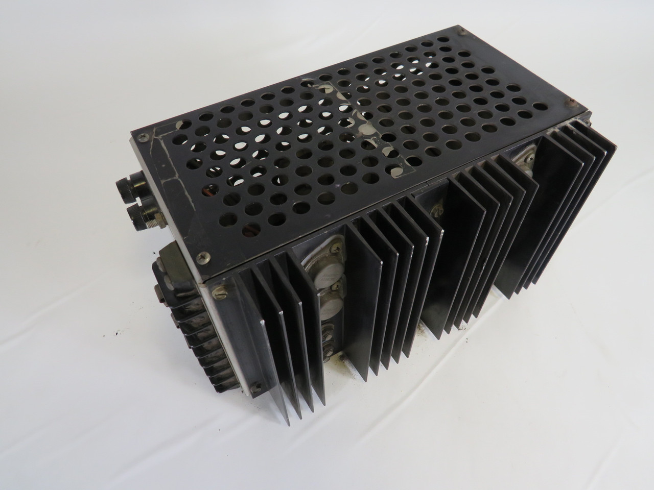 Sola Electric 82-05-325-1 Power Supply Output: 5VDC 25A *MISSING SCREW* USED