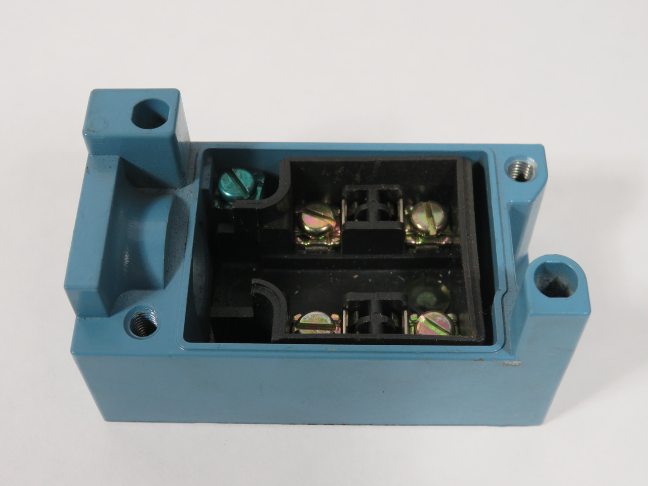 Microswitch LSZ4001 Limit Switch Plug-In Base Receptacle SHELF WEAR NOP